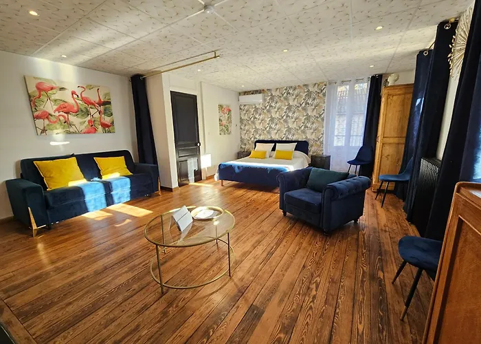 Le Manoir- Cluny